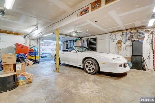 450 Kipp Ave, Hasbrouck Heights NJ 07604-1217 exterior