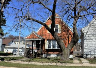 2418 Morgan Ave, Milwaukee WI  53207-3722 exterior