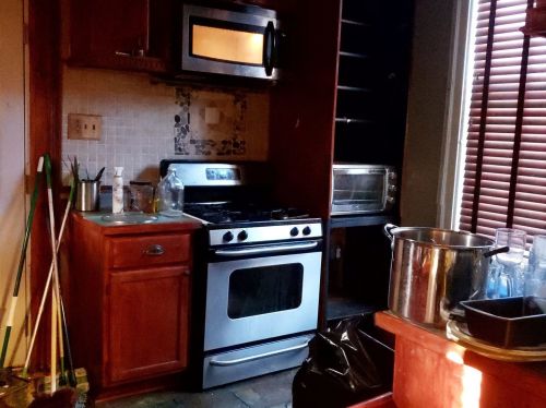 7100 Yale Ave, Chicago IL 60620-1326 exterior