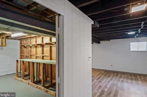 11814 Coldstream Dr, Rockville MD 20854-3620 exterior