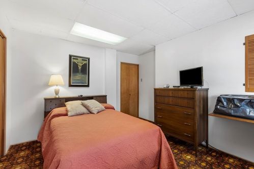 186 45 St, Pittsburgh PA 15201-3056 exterior