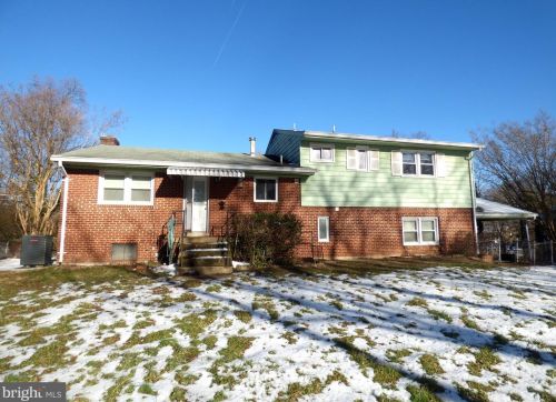 1744 Great Falls St, Mc Lean, VA 22101-5458