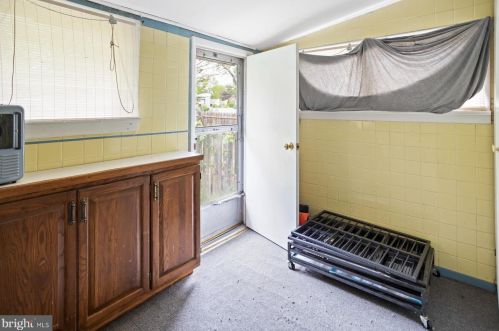 195 Main St, Trenton NJ  08620-2311 exterior