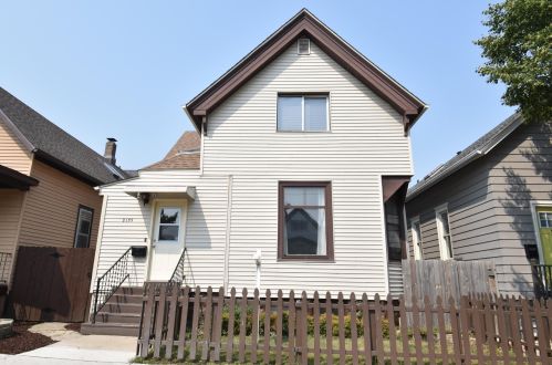 2153 Allis St, Milwaukee WI  53207-1343 exterior
