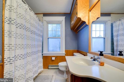 1002 York St, Hanover PA 17331-3360 exterior