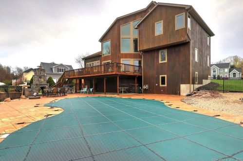 22 Ajellos Farm Rd, Seymour CT 06483-2362 exterior