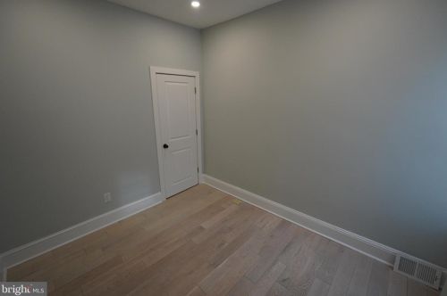 3103 Emerald St, Philadelphia PA 19134-3101 exterior