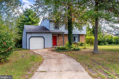 67 Altair Dr, Blenheim, NJ 08012-2439