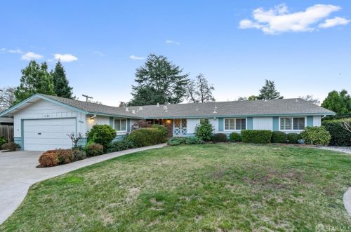 1678 Pepperwood Ct, Concord CA  94521-1126 exterior