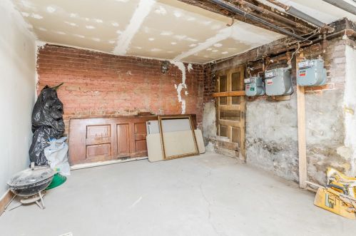 3161 Monroe St, Chicago IL 60624-2545 exterior