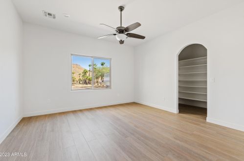 36648 27th Ave, Phoenix AZ 85086-8747 exterior