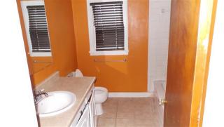 49 Southern Dr, Belleville, IL 62223-2940