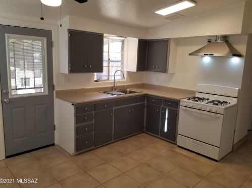 4159 Bellevue St, Tucson AZ  85712-4509 exterior