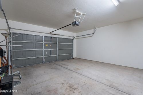 7675 Majestic Palm Ln, Tucson AZ 85756-6112 exterior