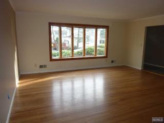 12 Orchard Ave, Emerson NJ  07630-1219 exterior