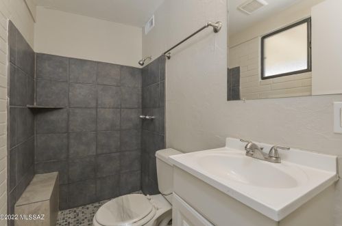 6633 Mary Dr, Tucson AZ  85730-1650 exterior