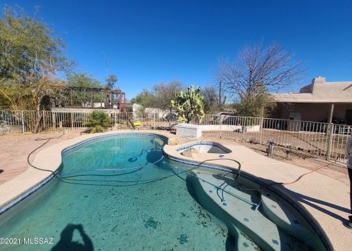 4885 Acacia Ln, Tucson AZ exterior