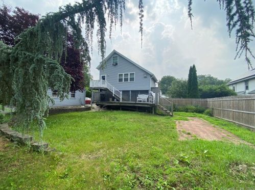 305 Hillside Ave, Torrington CT 06790-5523 exterior