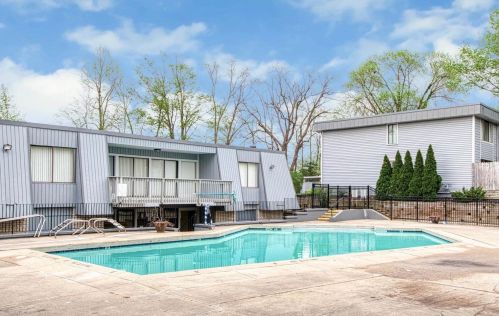 4121 Norway St, Grand Rapids MI 49546-6156 exterior