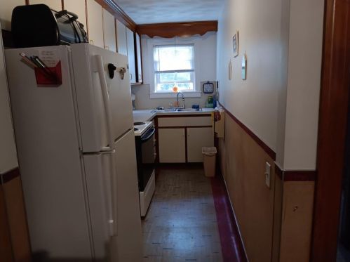 21 Joslin St, Providence RI 02909-2502 exterior