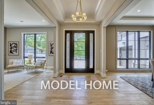 1713 Macon St, Mc Lean VA  22101-5130 exterior