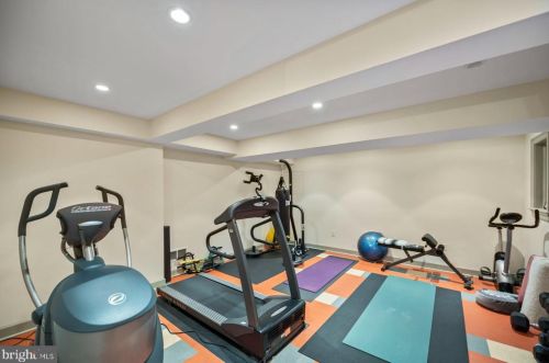 580 Mermaid Ln, Philadelphia PA 19118-4026 exterior