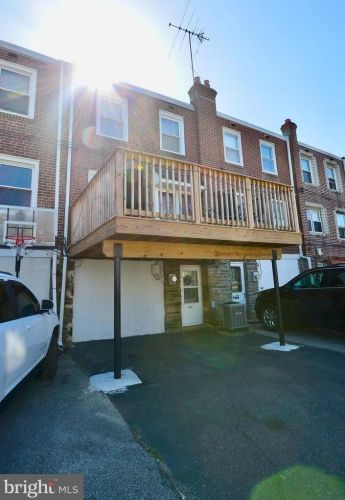 1045 Cedarwood Rd, Manor, PA 19036-1534