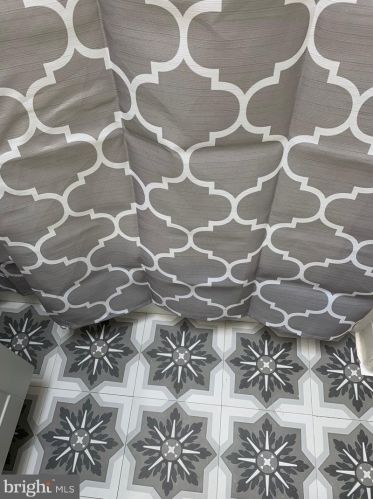 828 Mcdowell Ave, Chester PA 19013-6231 exterior