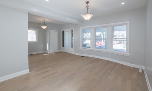 5437 Thomas St, Chicago IL 60651-2813 exterior