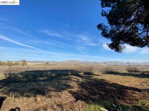 1834 Elkwood Dr, Concord CA  94519-1122 exterior