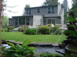 1199 Ellis Hollow Rd, Ithaca, NY 14850-2947