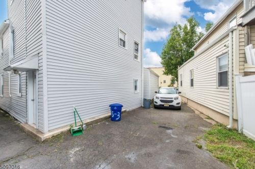 5 Joyce St, Town Center NJ 07052-5221 exterior