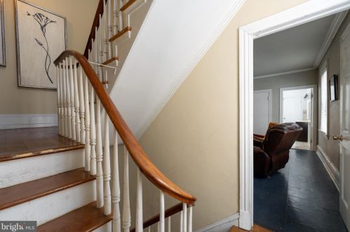 1223 6 St, Philadelphia PA 19120-3101 exterior