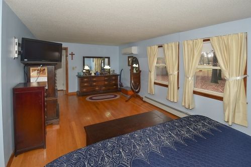 20 Nancy Dr, Enfield CT 06082-2632 exterior