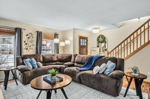 513 Apollo Way, Madison WI  53718-2901 exterior