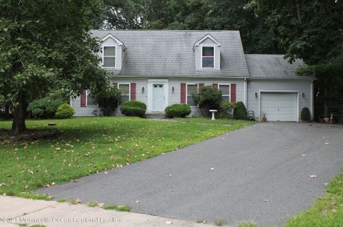 9 Tall Timber Ln, Plumsted Township, NJ 08533-2813