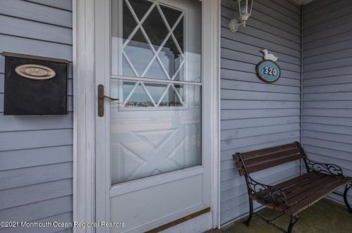 320 Elizabeth Ave, Point Pleasant Beach NJ 08742-4133 exterior