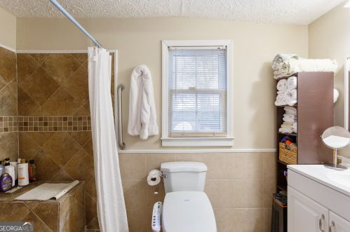 719 Hamilton Ave, Atlanta GA 30344-4144 exterior