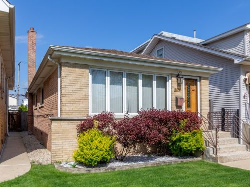 5818 Mason Ave, Chicago, IL 60638-3609