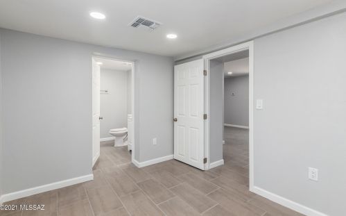 18 President St, Tucson AZ  85714-1311 exterior