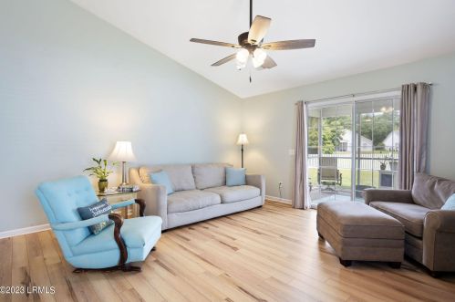 4 Hidden Lk Ln, Bluffton SC 29910-8002 exterior