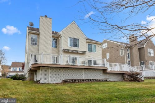 2819 Lee Dr, Jamison PA 18929-1047 exterior