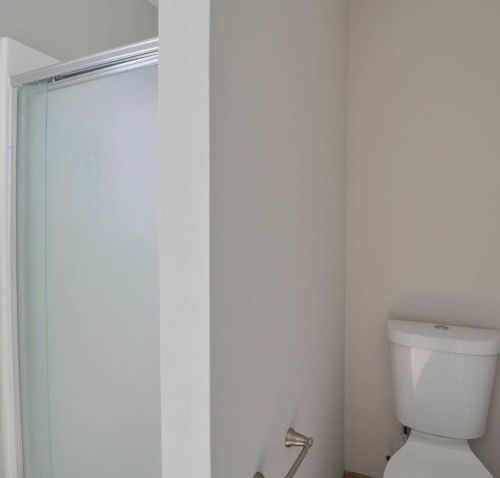 2021 Rochelle Ave, Turlock CA  95382-1666 exterior