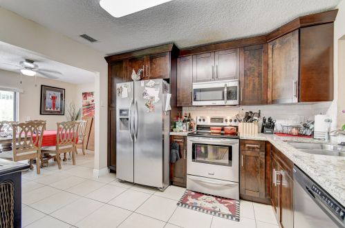 20570 Carousel Cir, Boca Raton FL  33434-3931 exterior