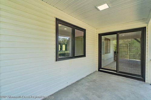 1120 Farmingdale Rd, Jackson Twp NJ  08527-1380 exterior