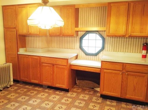 748 Ctr St, Green Brook NJ 08812-1510 exterior