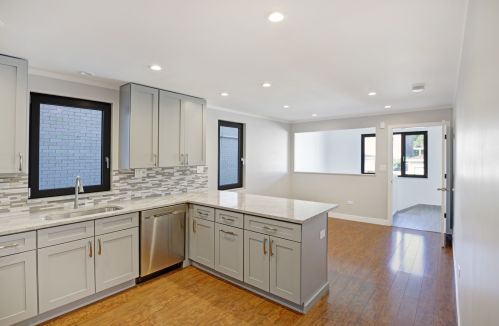 4106 Austin Ave, Chicago IL 60634-1617 exterior