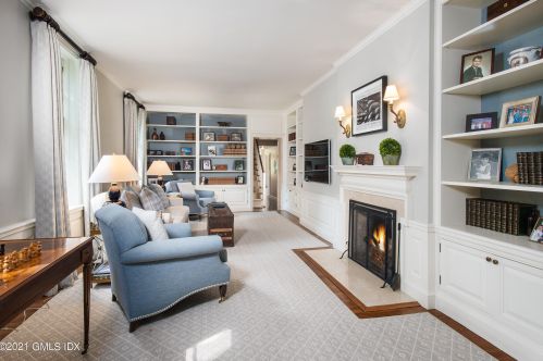 200 Clapboard Rdg Rd, Greenwich CT 06831-3352 exterior