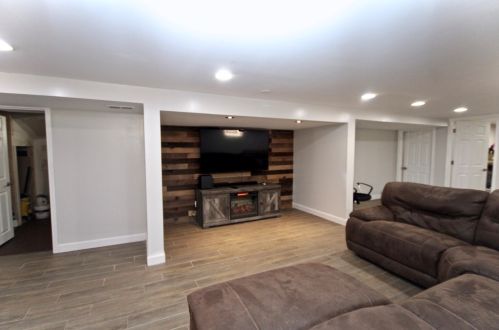 5835 Mason Ave, Chicago IL 60638-3608 exterior