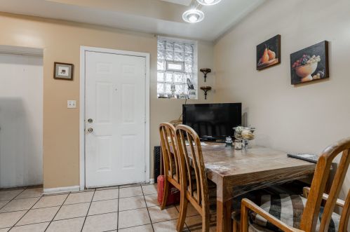 3336 Potomac Ave, Chicago IL 60651-1733 exterior